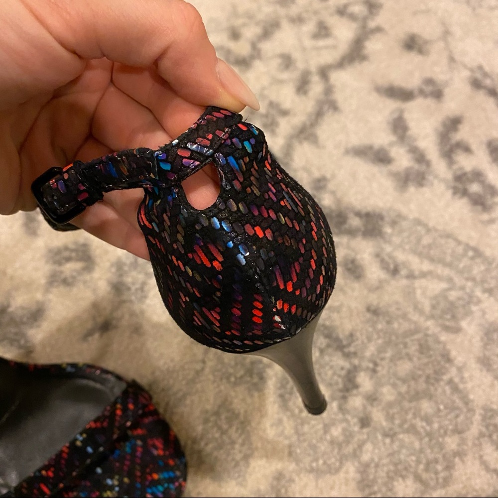 Stuart Weitzman Multicolor Black Pump Size 9 - image 5